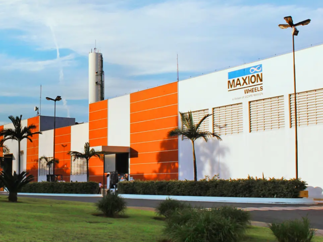 maxiom-1